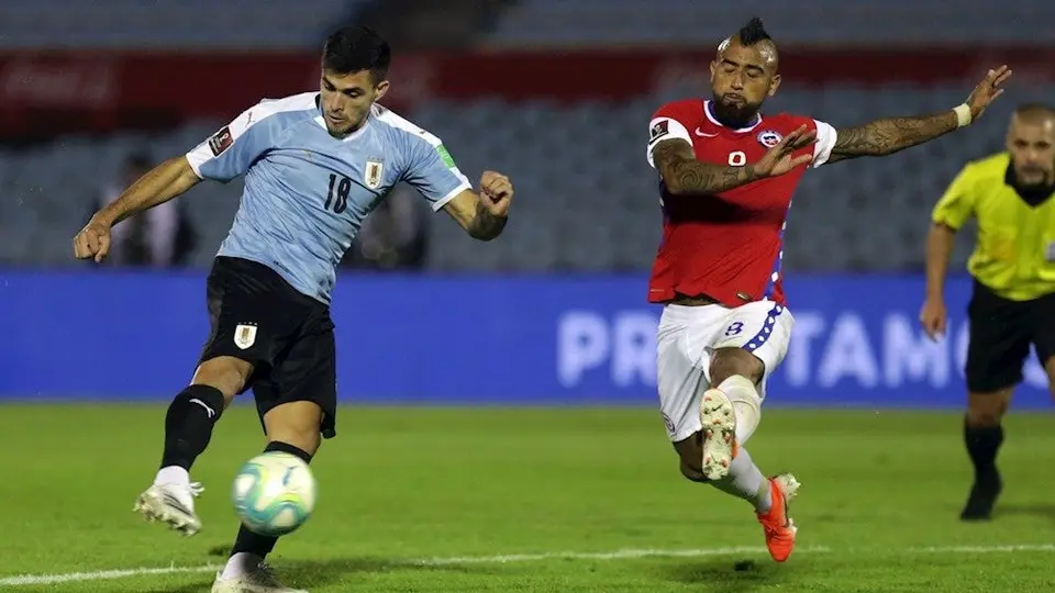 Chile solicitó a Conmebol material del VAR tras penal no marcado vs Uruguay