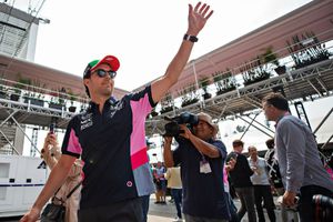 Checo Pérez: Red Bull se fijaría en el volante mexicano, aseguran desde Italia