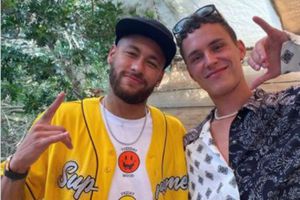 Neymar: Disfruta de sus vacaciones en Ibiza con su hijo, futbolistas y personalidades del espectáculo