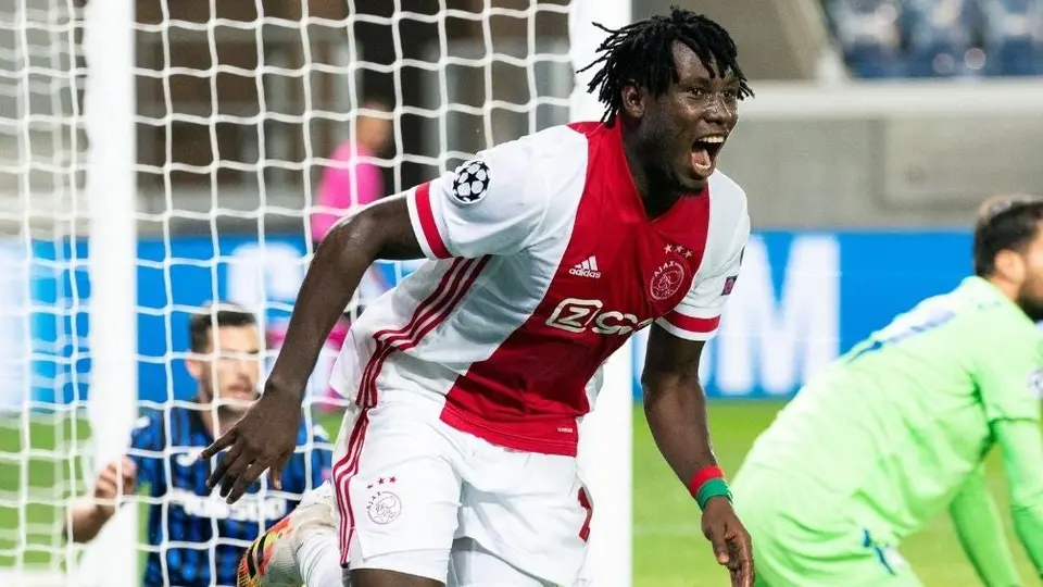 Edson Álvarez: Ajax dejó escapar la victoria y terminó empatando frente al Atalanta