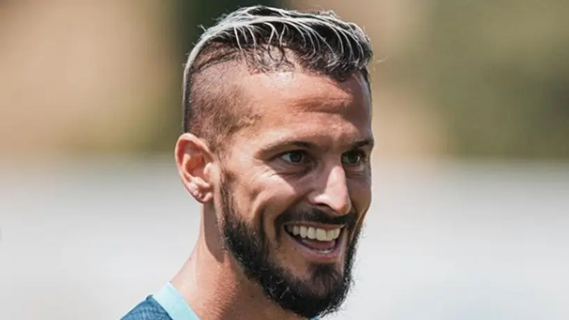 Video: Pipa Benedetto le jugó una broma pesada a Leo Balerdi mientras dormía
