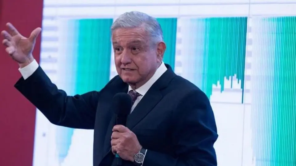 AMLO: 'Vacunación contra Covid-19 en adultos mayores inicia el 12 de enero'