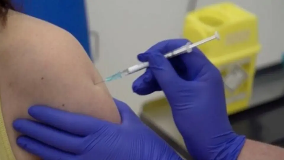 Coronavirus: Primera vacuna entrará a última fase de pruebas