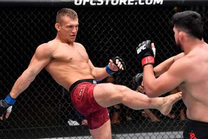 UFC 258: Kelvin Gastelum derrotó a Heinisch y rompió racha de tres derrotas consecutivas