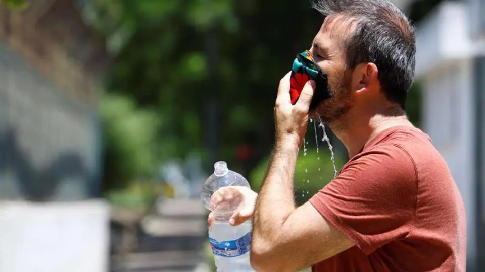CDMX: Activan alerta amarilla en nueve alcaldías por altas temperaturas
