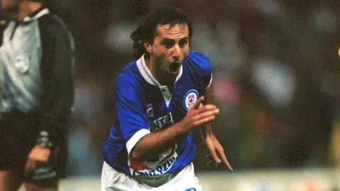 Diego Latorre fue hospitalizado por neumonía después de ser positivo por Covid-19