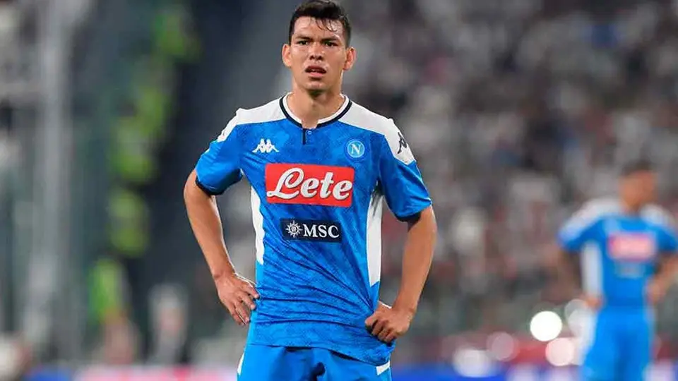 Chucky Lozano, molesto por salir de cambio en derrota del Napoli ante Sassuolo