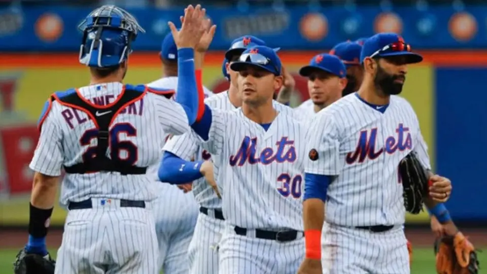 MLB relajará protocolos contra Covid-19 hasta que se vacune al 85 por ciento de peloteros