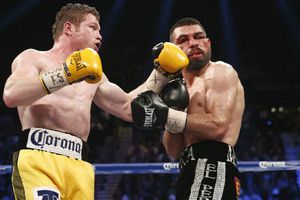 Canelo Álvarez: Perro Angulo desea revancha ante el boxeador tapatío