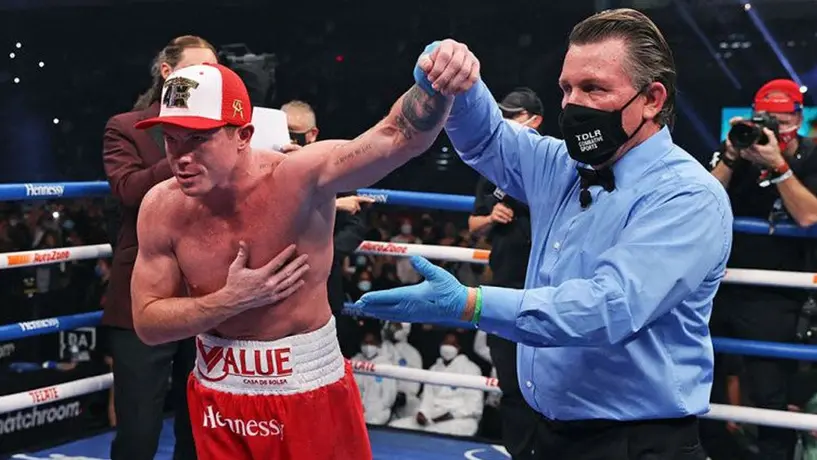 Canelo Álvarez: El púgil compartió consejo a peleadora de MMC, Claressa Gwoat