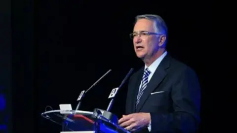 Coronavirus: Ricardo Salinas Pliego dio positivo a Covid-19