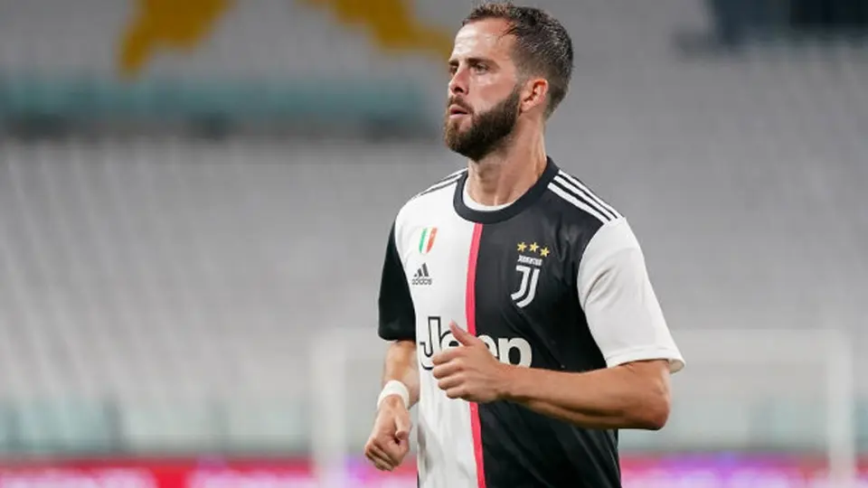 Barcelona: Miralem Pjanic anunció que ya dio negativo en prueba de Covid