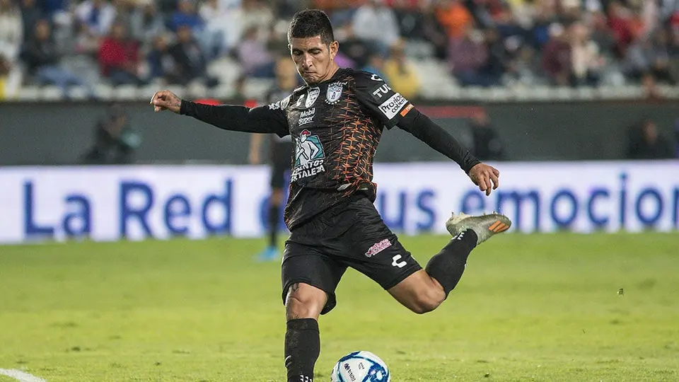 Víctor Guzmán, habilitado para reintegrarse con Pachuca tras ocho meses