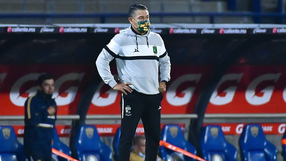 Club León: Nacho Ambriz, hospitalizado por cuadro neumónico causado por Covid-19