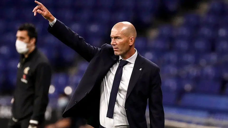 Zinedine Zidane: "Barcelona tiene plantilla para pelear por todo"