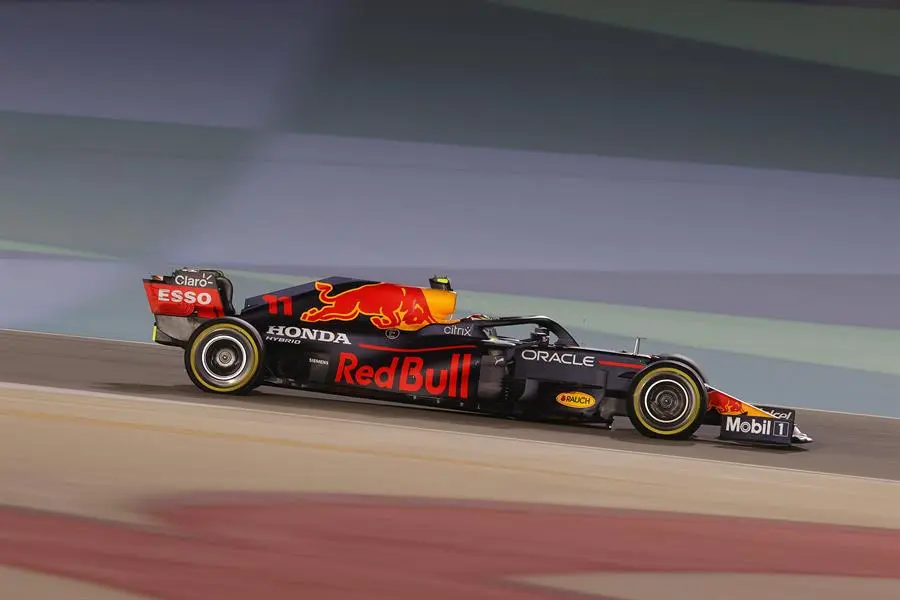 Checo Pérez en el Gran Premio de Baréin