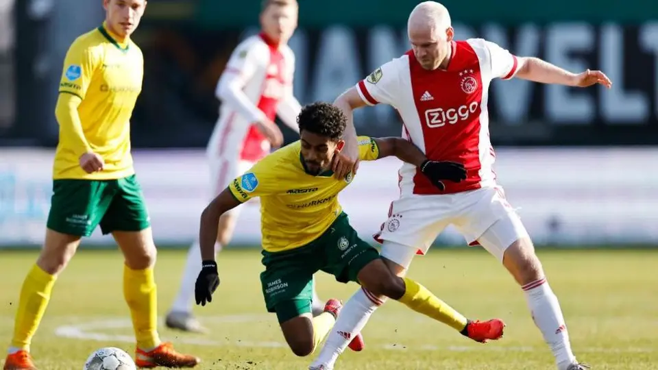 Edson Álvarez: Vio minutos en victoria del Ajax sobre Fortuna Sittard