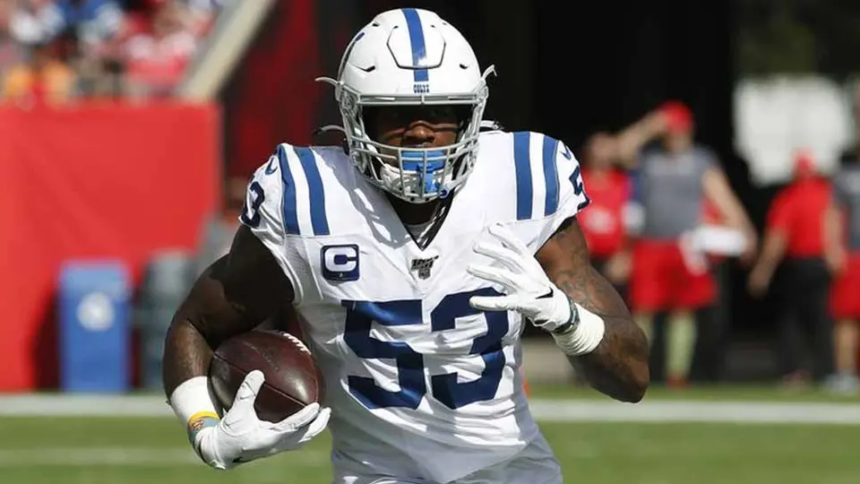 Darius Leonard regaló accidentalmente su anillo de boda