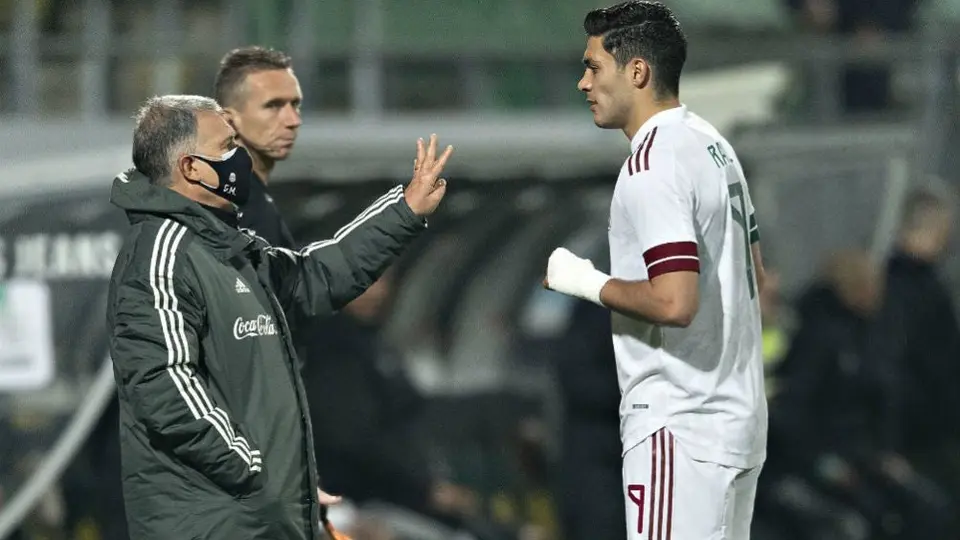 Tata Martino sobre regreso de Raúl Jiménez a las canchas: 'Lo principal es la salud'