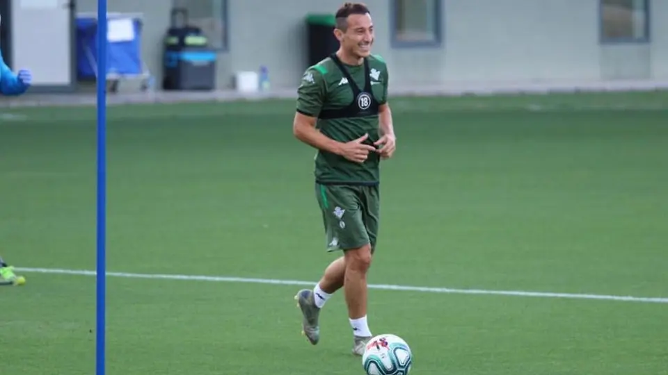 Andrés Guardado: Regresó a los entrenamientos con el Betis