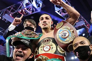 Teófimo López venció a Lomachenko y se consagró Campeón de peso ligero