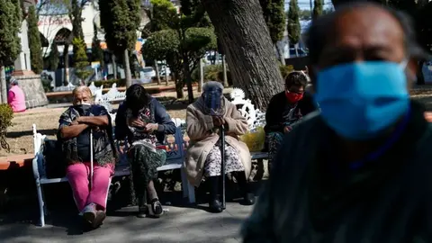 Coronavirus: OMS destacó reducción de contagios globales en un 50 por ciento