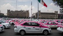 Taxistas: Se manifestaron contra apps de transporte y colapsaron la CDMX
