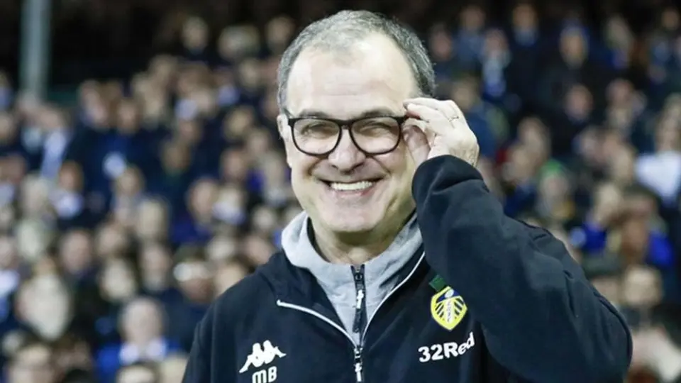 Premier League: Leeds United confirmó la renovación de Marcelo Bielsa por un año