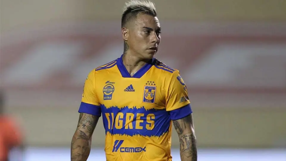 Tigres: Eduardo Vargas rompió protocolo sanitario de Covid-19 al asistir a reunión con amigos