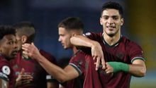Raúl Jiménez: Dedicó gol a su hija Arya con festejo en victoria de Wolves