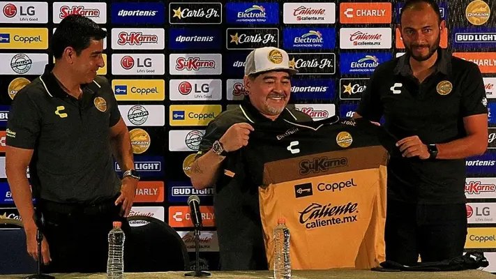Diego Maradona: ¿Cómo fue su paso como técnico con Dorados de Sinaloa?