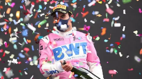 Checo Pérez, recibido en casa al ritmo de 'We are the Champions'