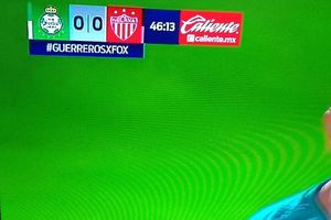Fox Sports comenzó transmisión del Santos vs Necaxa con error en su cronómetro