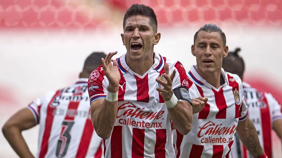 Chivas: Jesús Molina podría reaparecer contra Atlas en el Clásico Tapatío