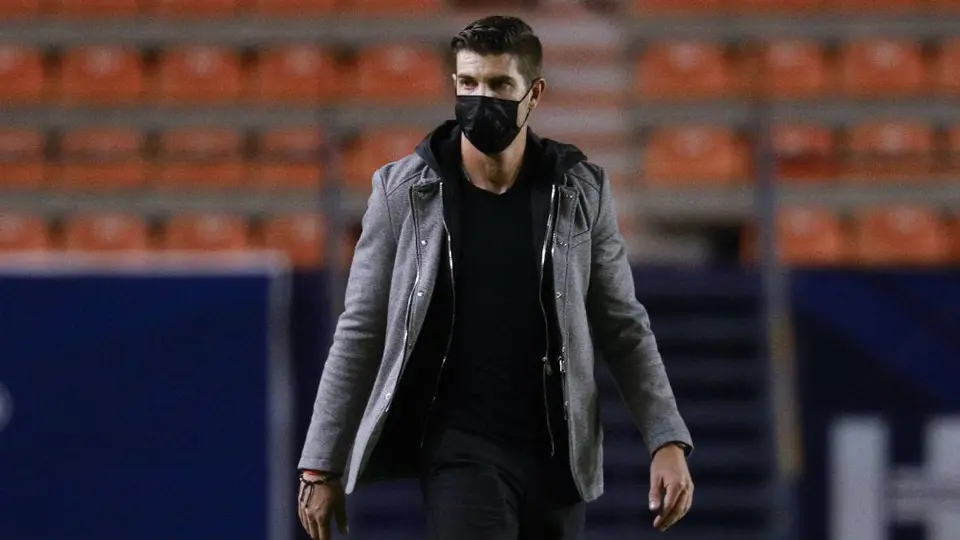 Querétaro: Alex Diego fue despedido como DT de Gallos Blancos