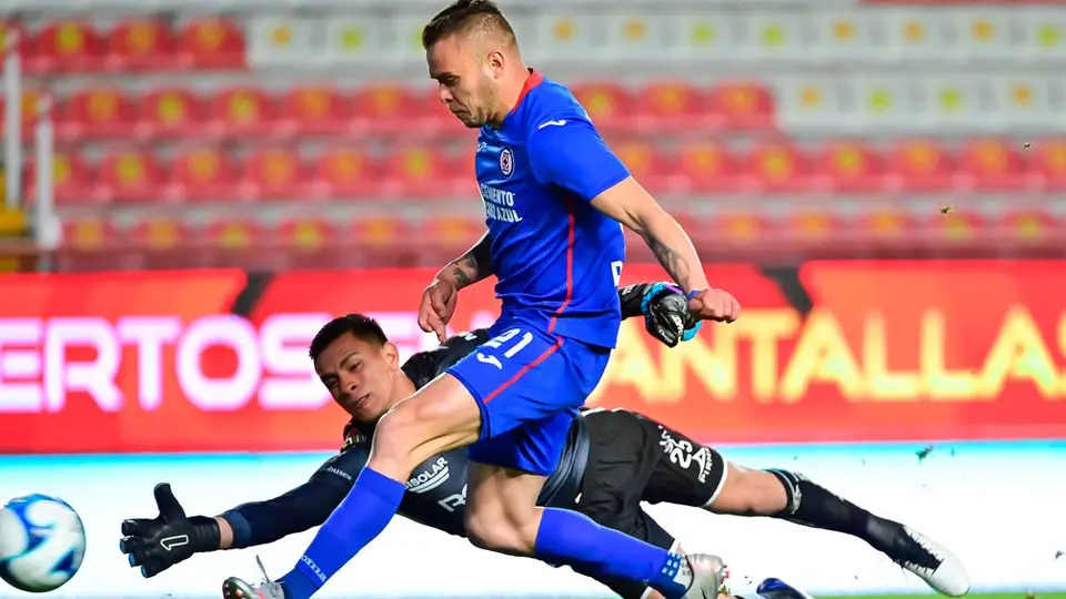 Reynoso tras victoria de Cruz Azul: 'Con mayor contundencia hubiéramos goleado'