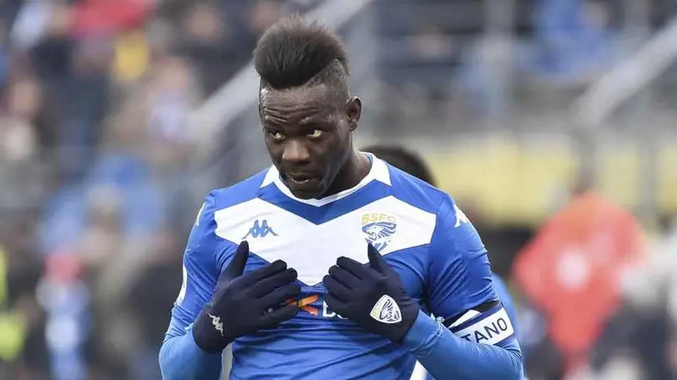 Balotelli: 'Super Mario', en la mira del 'Como' de la Tercera División de Italia