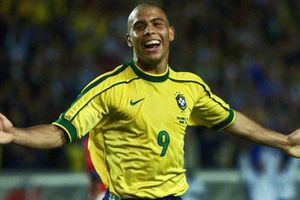Ronaldo reveló cómo Romario lo 'obligaba' a limpiar sus zapatos