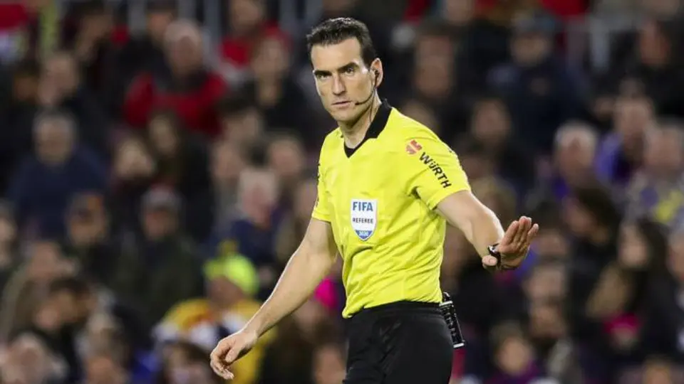 Barcelona vs Real Madrid: Árbitro del Clásico Español se equivocó de estadio