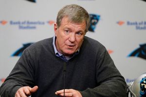 NFL: Panthers despidió a Marty Hurney, su gerente general
