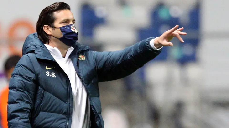América: Tena no descarta 'sorpresa' de Juárez pese a experiencia de Solari en Madrid
