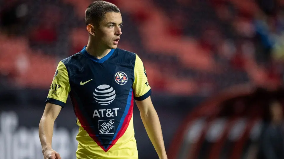 Álvaro Fidalgo previo al Chivas vs América: 'Los Clásicos hay que ganarlos, no solo jugarlos'