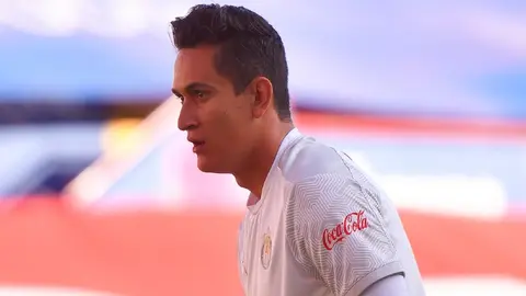 Raúl Gudiño: El arquero del Chivas reveló que se convertirá en padre