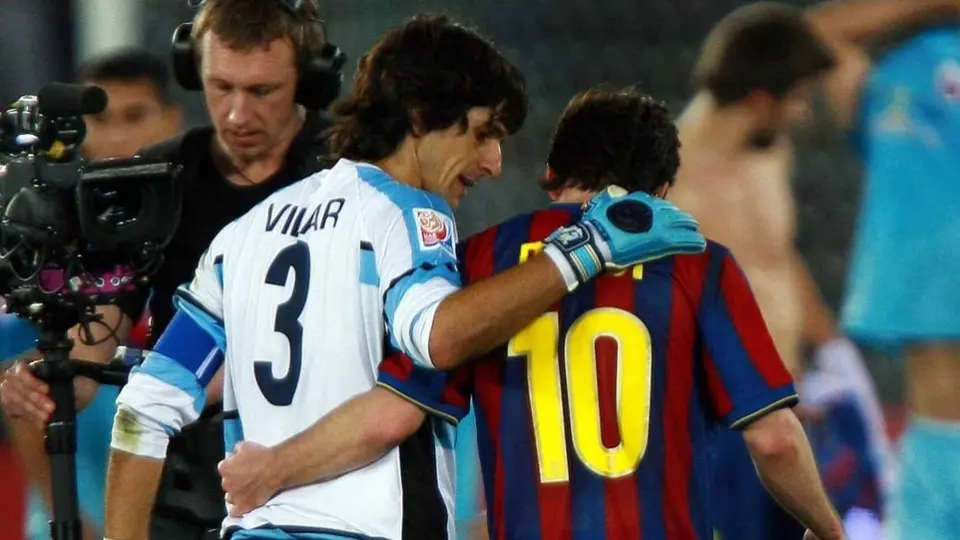 Federico Vilar recibió obsequio por gol recibido de Lionel Messi
