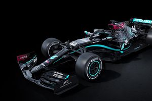 F1: Mercedes vestirá de negro durante esta temporada como protesta vs racismo