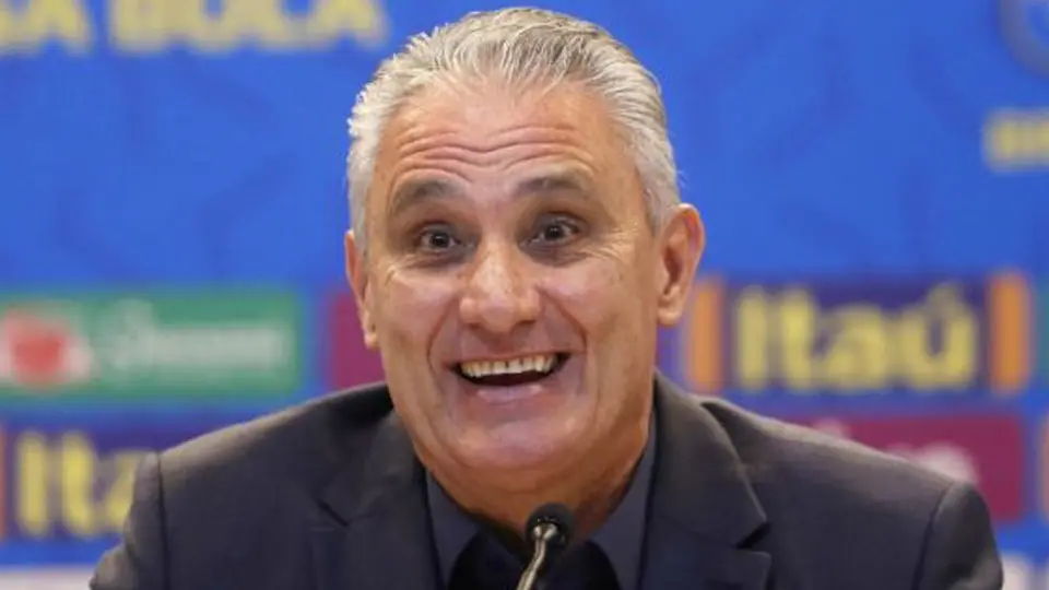 Tite recibió primera dosis de la vacuna contra el Covid-19