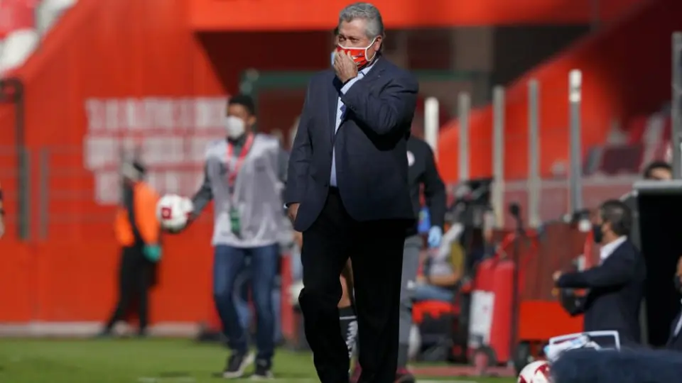 Chivas: Celebró a Víctor Manuel Vucetich por sus 800 partidos dirigidos en Liga MX