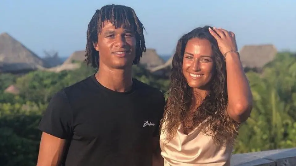 Nathan Aké y su día 'soñado'; fichó con el City y pidió matrimonio a su pareja