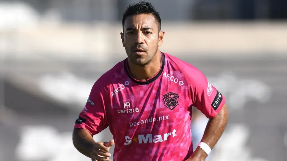 Marco Fabián presumió su entrenamiento y se dijo listo para vencer al América