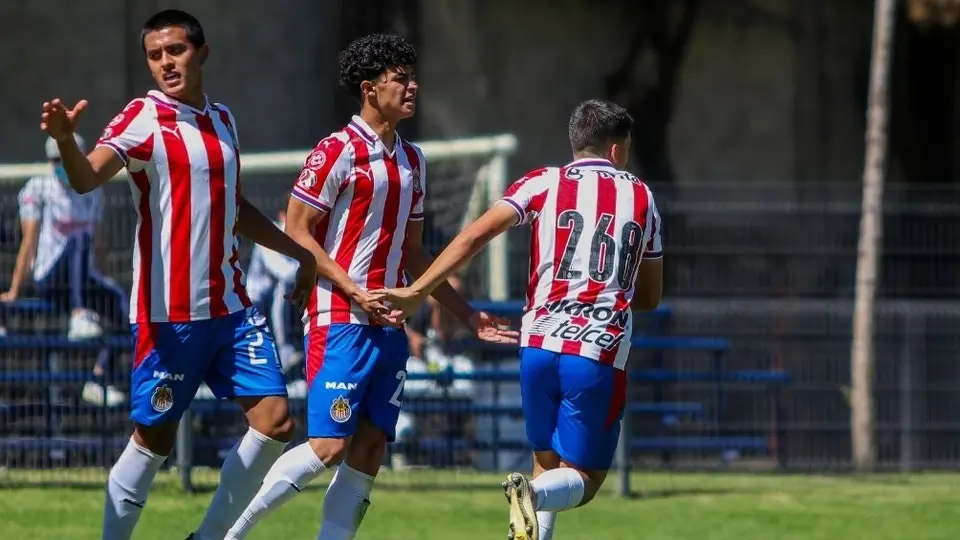 Chivas: Vela, Salcido, Chávez y González, hijos de leyendas Rojiblancas que continúan el legado